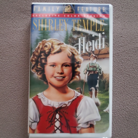 Triple-Pack Shirley Temple VHS Movies - Picture 5 of 7
